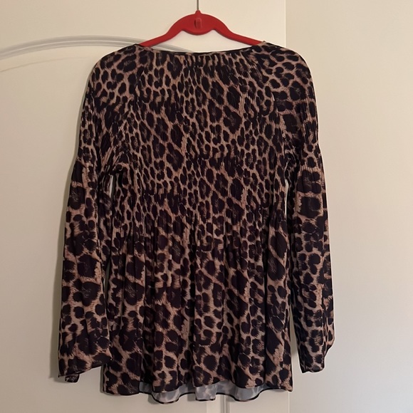 Top - Picture 4 of 5